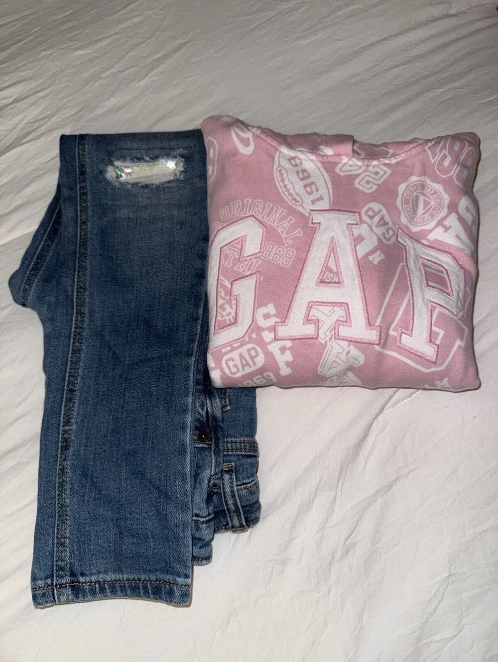 GAP Girls Pink Graphic Hoodie & Blue Jeans 2-Piece Casual Outfit Set